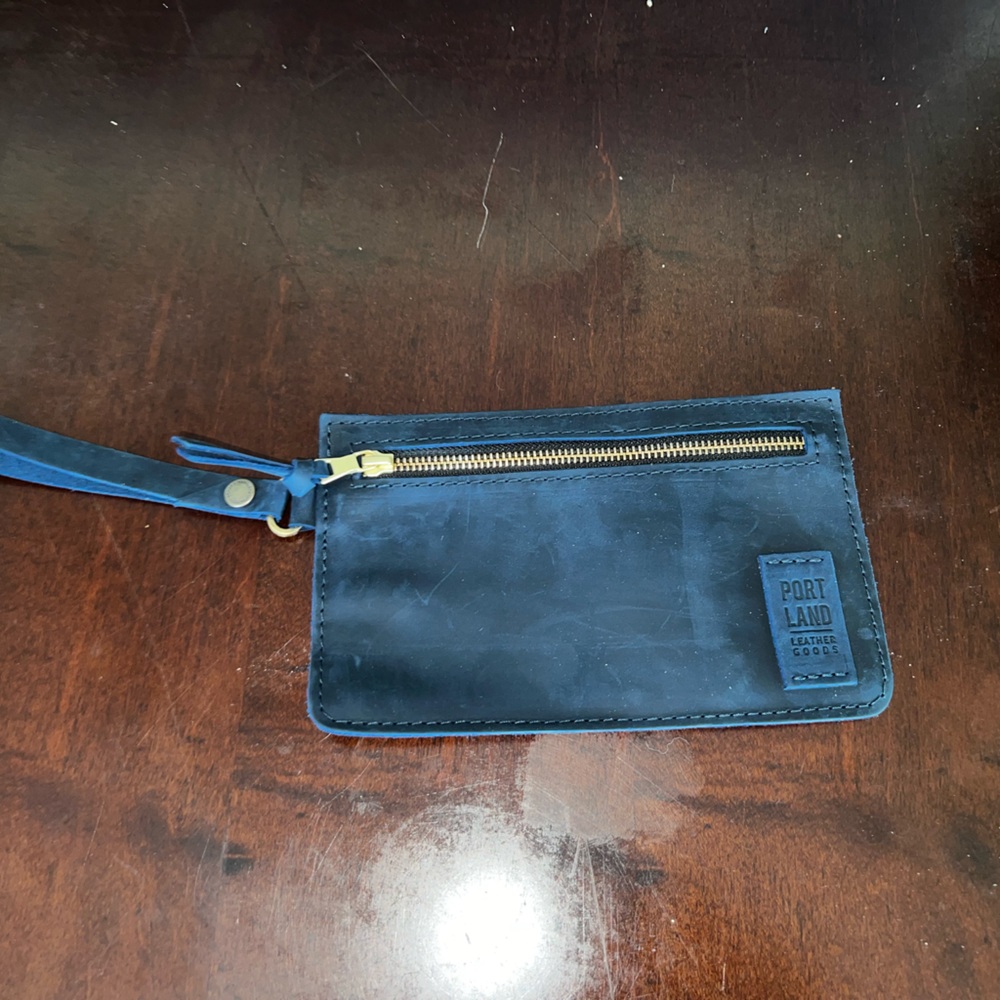 Portland Leather Adrina Pouch